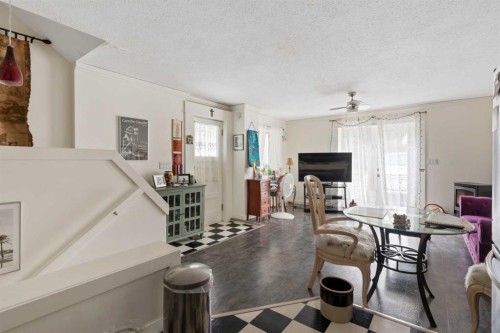 4714 48 Street, Camrose, AB - Indoor