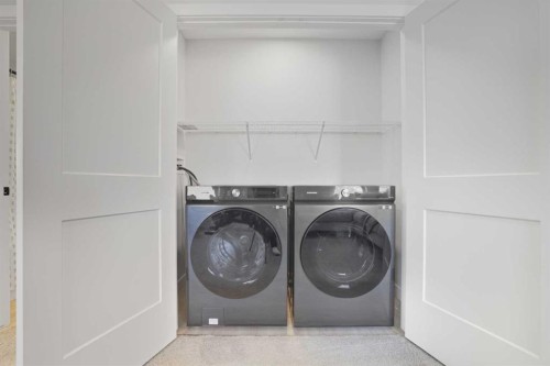 30 Palmer Circle, Blackfalds, AB - Indoor Photo Showing Laundry Room