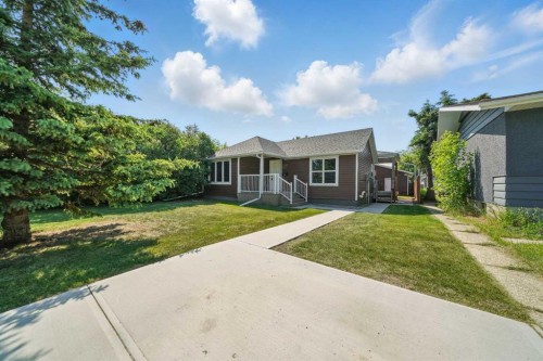 3717 45 Street, Red Deer, AB - Outdoor