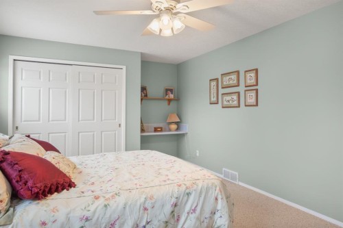 5 Atlee Close, Red Deer, AB - Indoor Photo Showing Bedroom