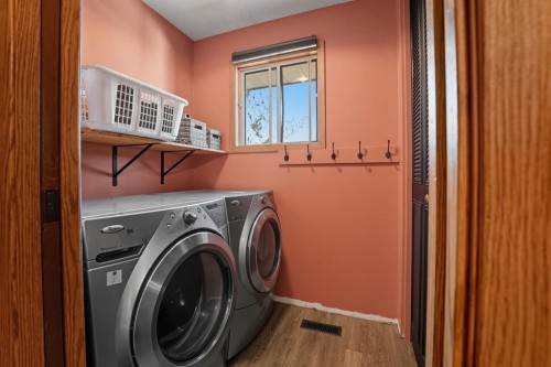 56 Marion Crescent, Red Deer, AB - Indoor Photo Showing Laundry Room