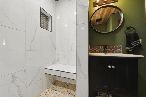 56 Marion Crescent, Red Deer, AB - Indoor Photo Showing Bathroom