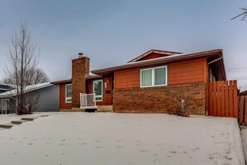 57 Mcdougall Crescent, Red Deer, AB - Outdoor With Exterior