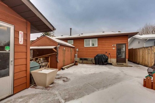 57 Mcdougall Crescent, Red Deer, AB - Outdoor With Exterior