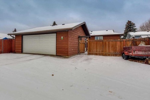 57 Mcdougall Crescent, Red Deer, AB - Outdoor With Exterior