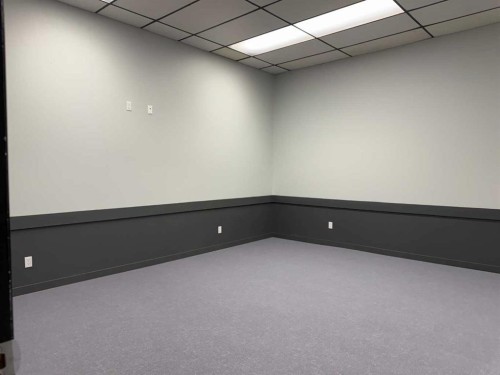 5004 51 Ave, Ponoka, AB 