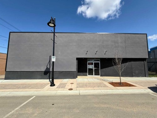 5004 51 Ave, Ponoka, AB 