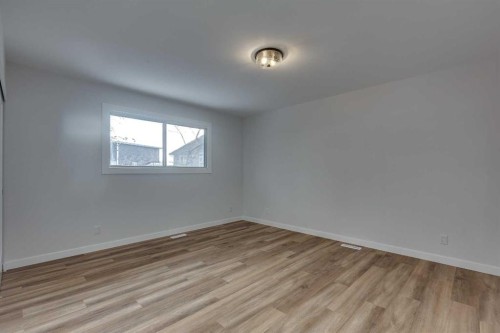 107 Greig Drive, Red Deer, AB - Indoor Photo Showing Other Room