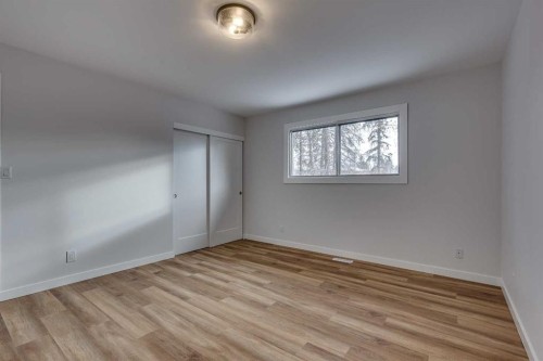 107 Greig Drive, Red Deer, AB - Indoor Photo Showing Other Room