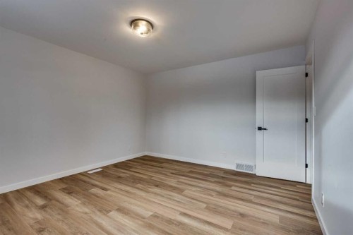 107 Greig Drive, Red Deer, AB - Indoor Photo Showing Other Room