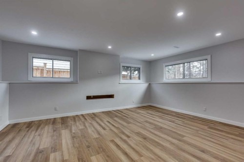 107 Greig Drive, Red Deer, AB - Indoor Photo Showing Other Room