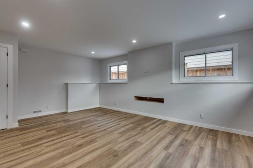 107 Greig Drive, Red Deer, AB - Indoor Photo Showing Other Room