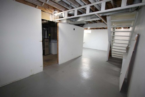 44-7124 Gray Drive, Red Deer, AB - Indoor Photo Showing Basement