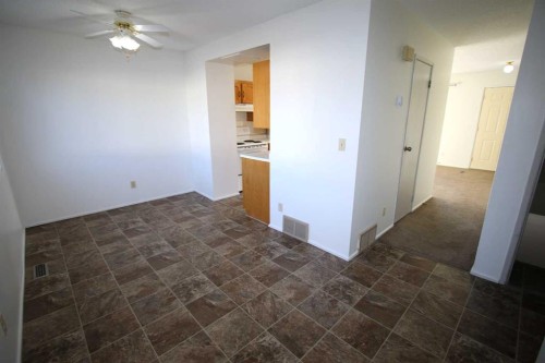 44-7124 Gray Drive, Red Deer, AB - Indoor Photo Showing Other Room