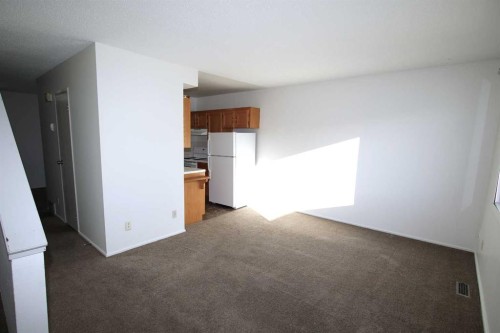 44-7124 Gray Drive, Red Deer, AB - Indoor