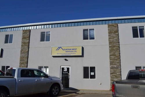 3-14 Thevenaz Industrial Trail, Sylvan Lake, AB 