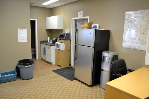 3-14 Thevenaz Industrial Trail, Sylvan Lake, AB 