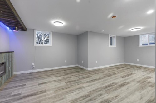 5321 42 Avenue, Red Deer, AB - Indoor