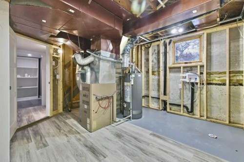 5321 42 Avenue, Red Deer, AB - Indoor Photo Showing Basement