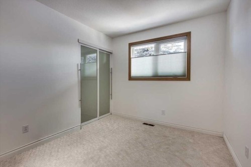 8 Nielsen Close, Red Deer, AB - Indoor Photo Showing Other Room