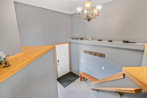 27 Jacobs Close, Red Deer, AB - Indoor Photo Showing Other Room