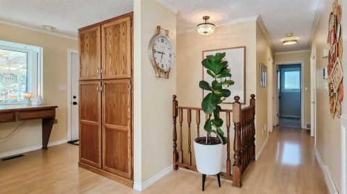 58 Maxwell Avenue, Red Deer, AB - Indoor Photo Showing Other Room