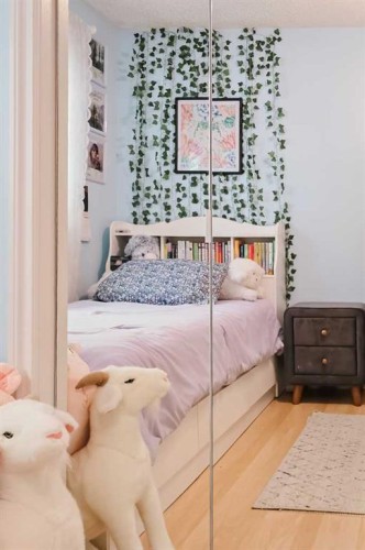 58 Maxwell Avenue, Red Deer, AB - Indoor Photo Showing Bedroom