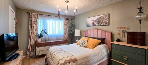 58 Maxwell Avenue, Red Deer, AB - Indoor Photo Showing Bedroom