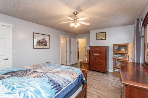 34 Iron Wolf Ridge, Lacombe, AB - Indoor Photo Showing Bedroom