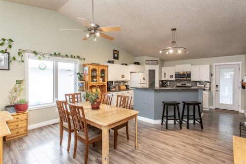 34 Iron Wolf Ridge, Lacombe, AB - Indoor