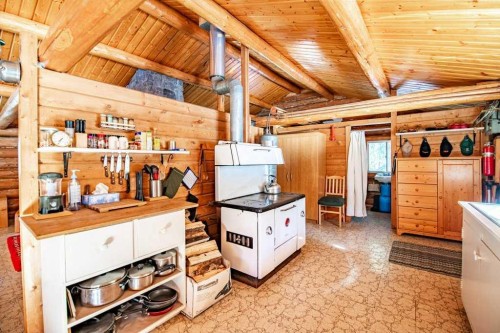 72004 Twp 35-2 Road, Caroline, AB 