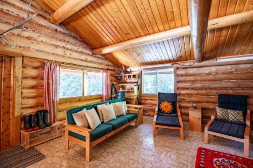 72004 Twp 35-2 Road, Caroline, AB 