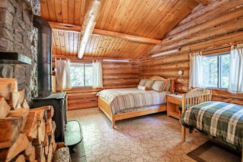 72004 Twp 35-2 Road, Caroline, AB 