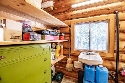 72004 Twp 35-2 Road, Caroline, AB 