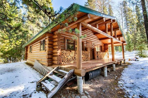 72004 Twp 35-2 Road, Caroline, AB 