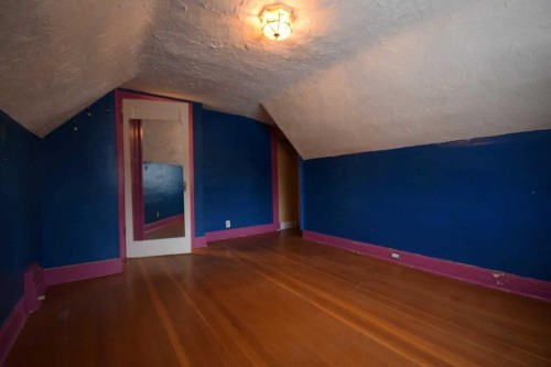 2121 21 Avenue, Didsbury, AB - Indoor Photo Showing Other Room