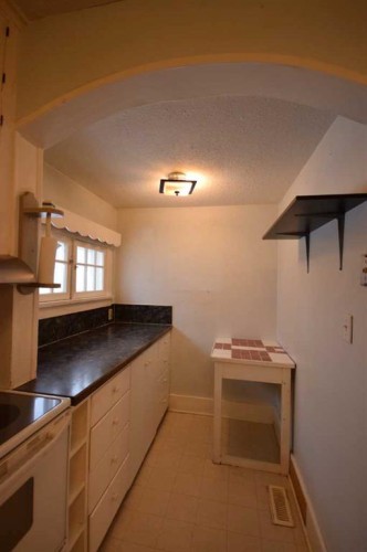 2121 21 Avenue, Didsbury, AB - Indoor