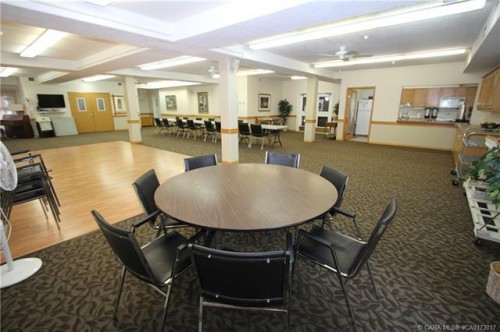 123-4512 52 Avenue, Red Deer, AB - Indoor