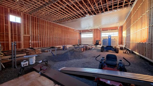 120-32580 Range Road 11, Rural Mountain View County, AB 