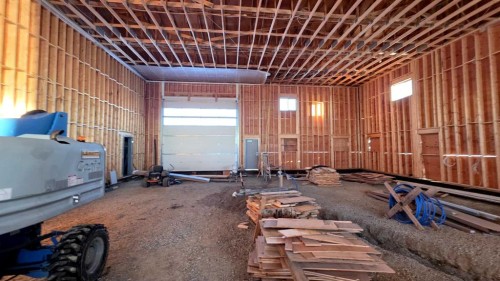 120-32580 Range Road 11, Rural Mountain View County, AB 