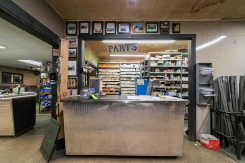 5013 48 Street, Camrose, AB 