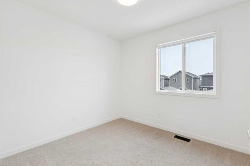 3586 Chestermere Boulevard, Chestermere, AB - Indoor Photo Showing Other Room