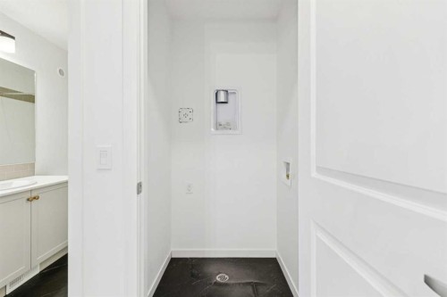 3586 Chestermere Boulevard, Chestermere, AB - Indoor