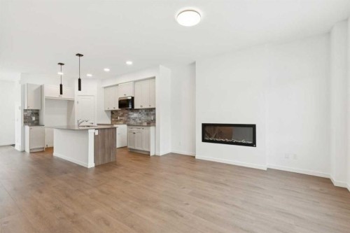 3586 Chestermere Boulevard, Chestermere, AB - Indoor Photo Showing Other Room