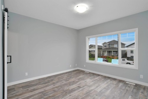 112 Hinshaw Drive, Sylvan Lake, AB - Indoor Photo Showing Other Room