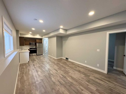 112 Hinshaw Drive, Sylvan Lake, AB - Indoor