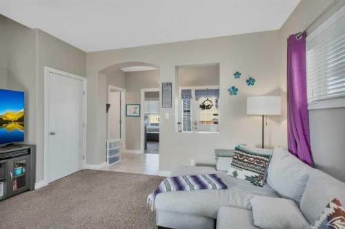 3 Ross Close, Sylvan Lake, AB - Indoor Photo Showing Living Room