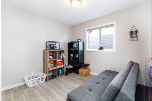 4414 48 Avenue, Innisfail, AB - Indoor