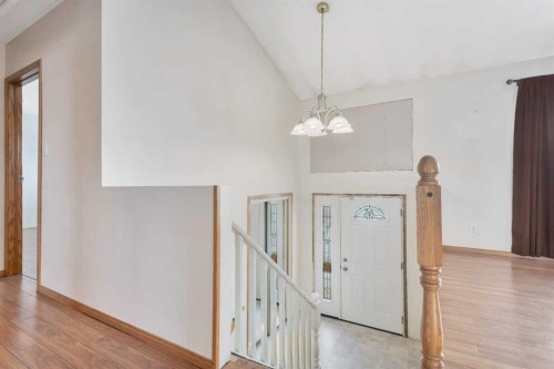 108 Brown Close, Red Deer, AB - Indoor Photo Showing Other Room