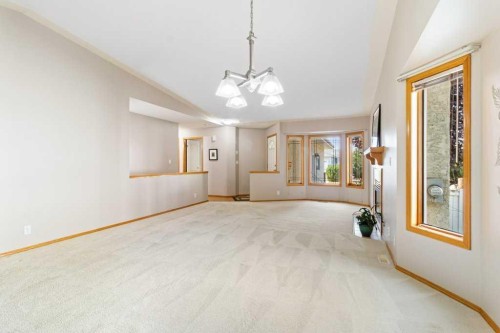 9 Dunn Close, Red Deer, AB - Indoor Photo Showing Other Room